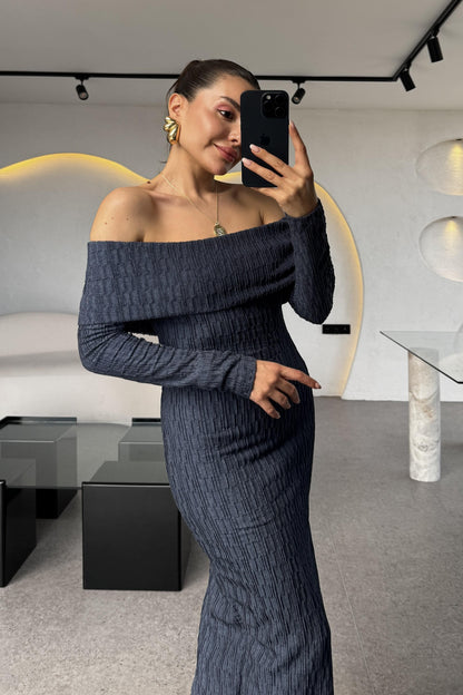 Celosia Madonna Yaka Desenli Uzun Elbise