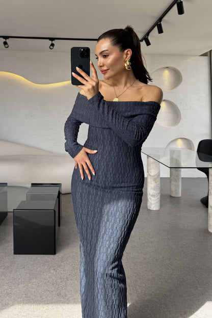 Celosia Madonna Yaka Desenli Uzun Elbise