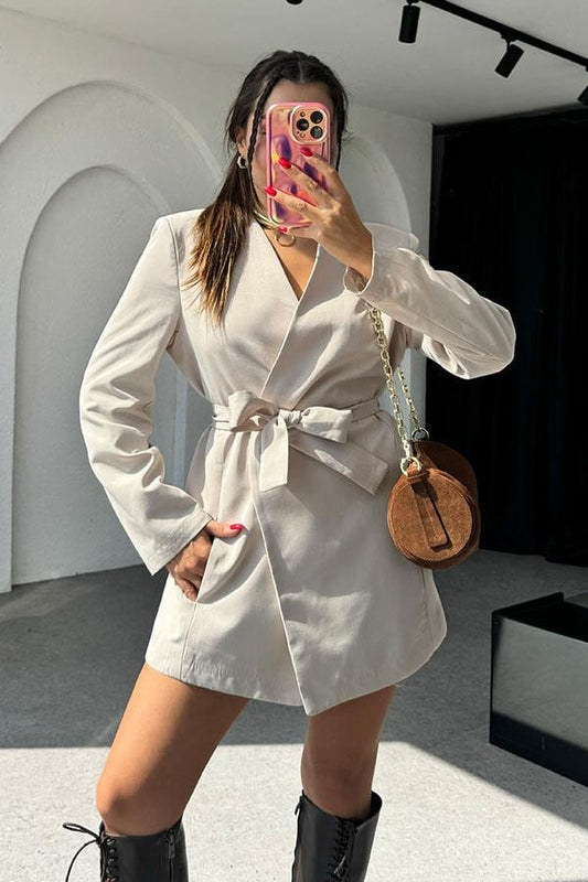 Charlize Bel Kuşaklı Taş Ceket