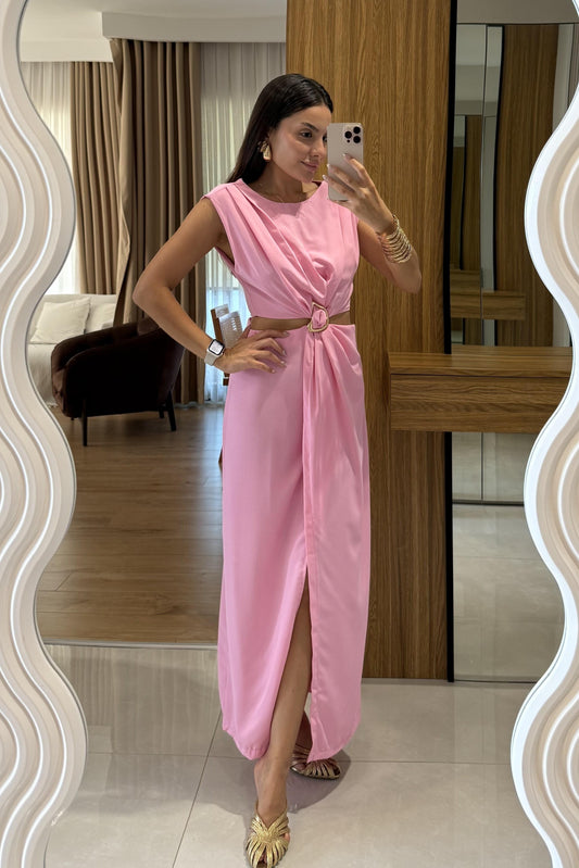 Cheren Pembe Aksesuarlı Bel Dekolteli Elbise