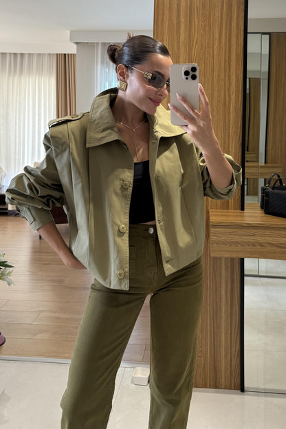 Clara Haki Pile Detaylı Kısa Ceket