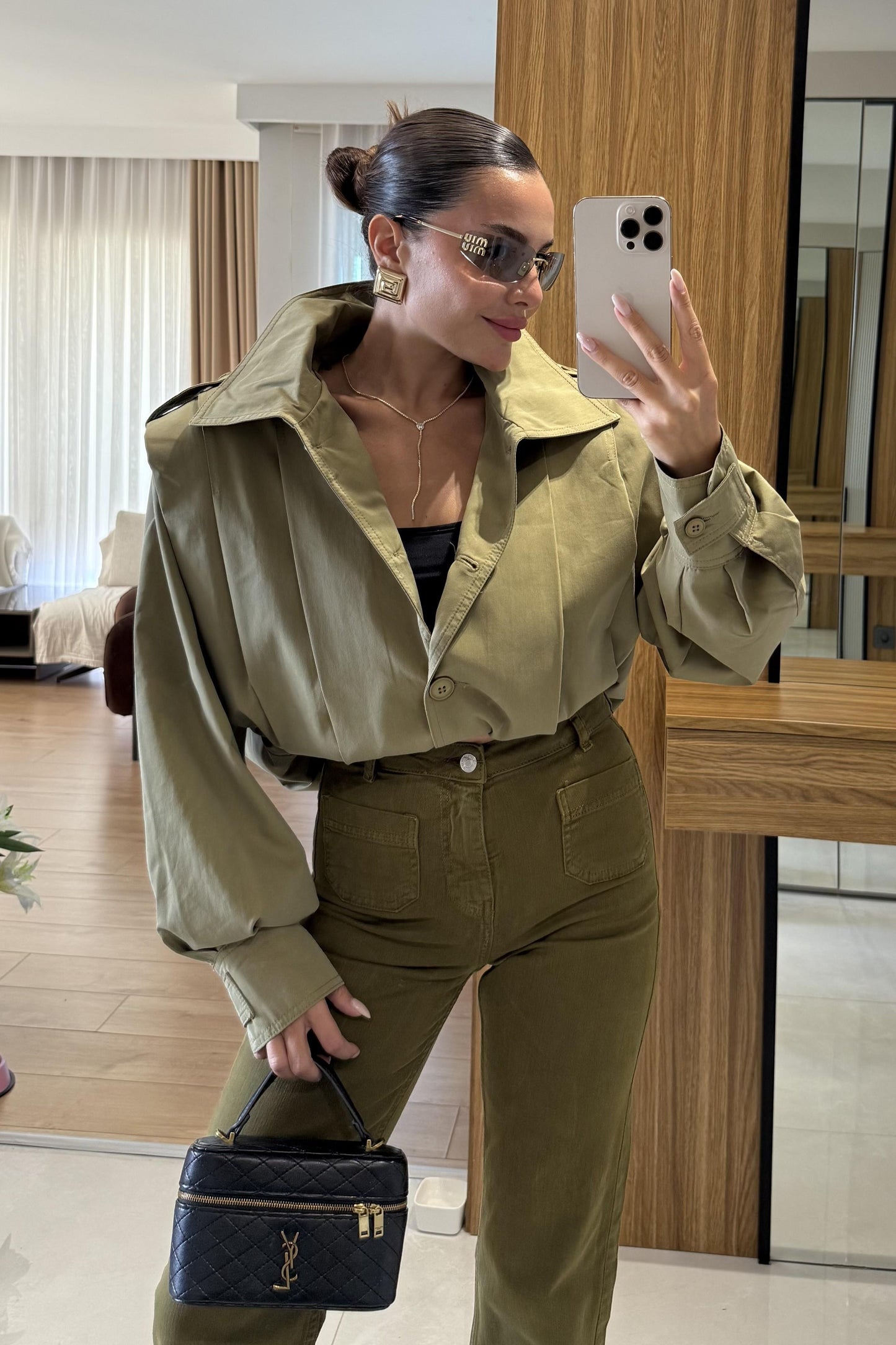 Clara Haki Pile Detaylı Kısa Ceket