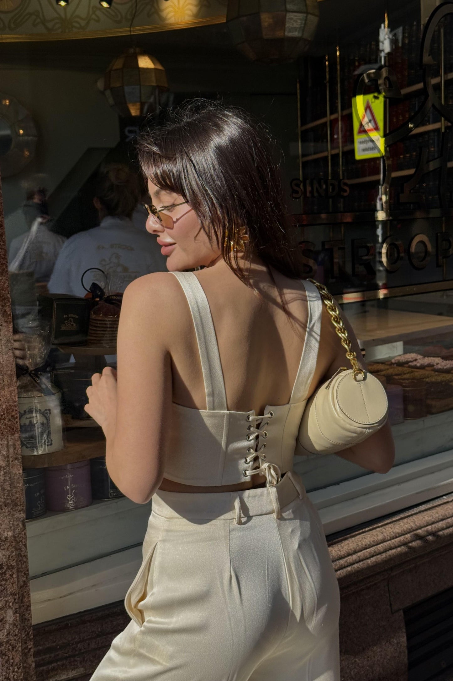 Deventer Krem Saten Korse Takım