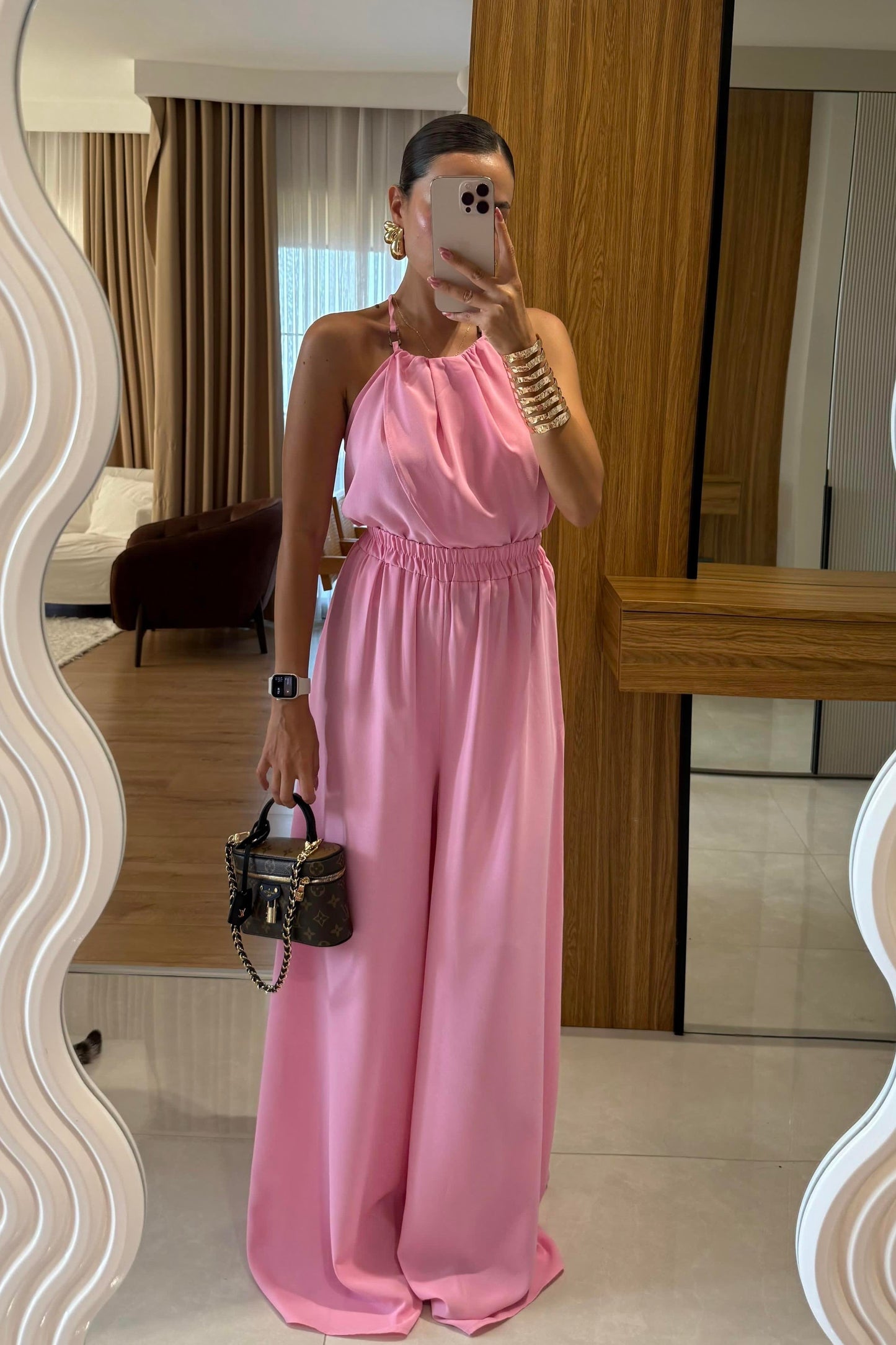 Draya Pembe Boyun Detaylı Pantolonlu Takım