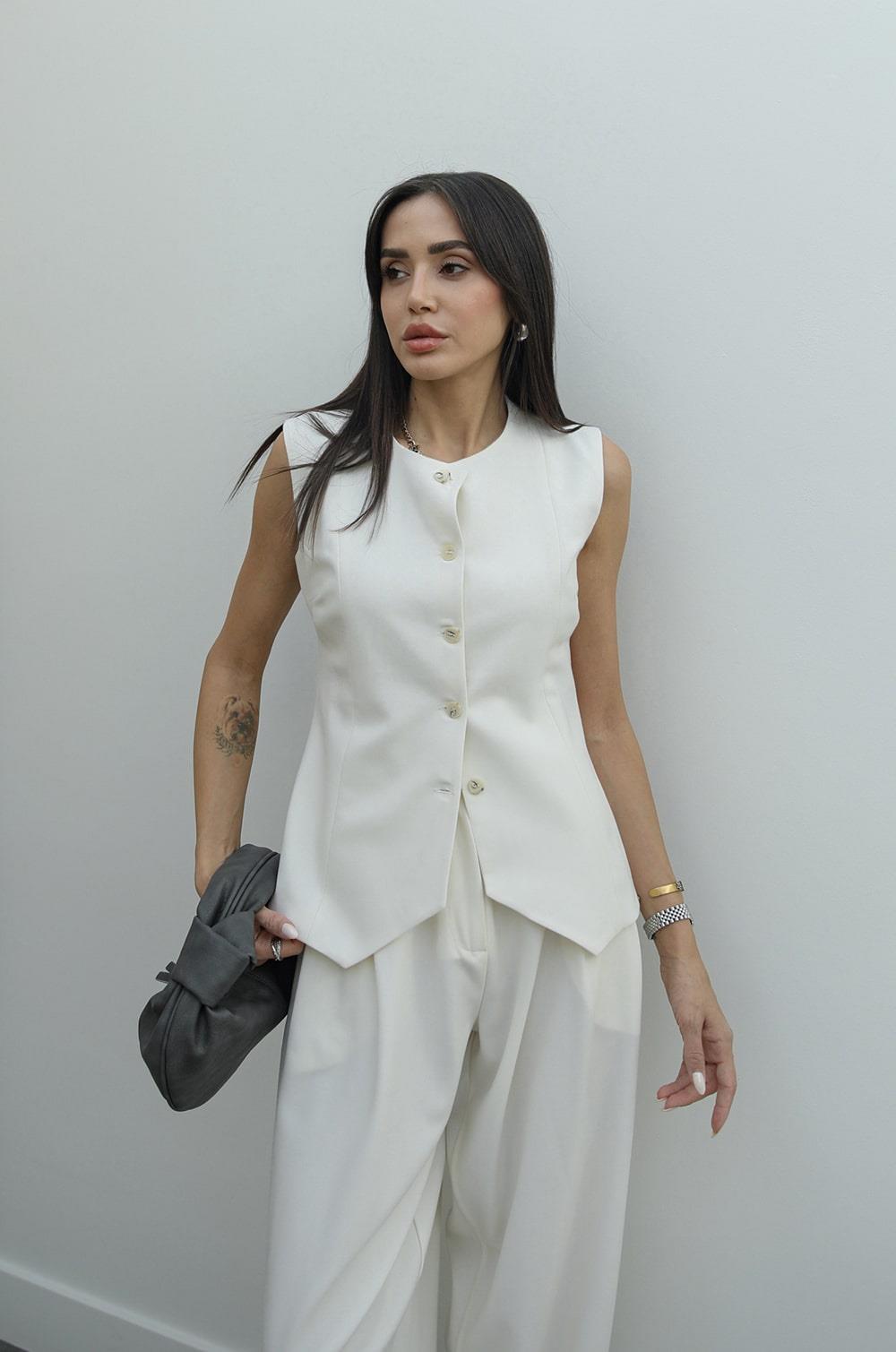 EKRU CARINE YELEK