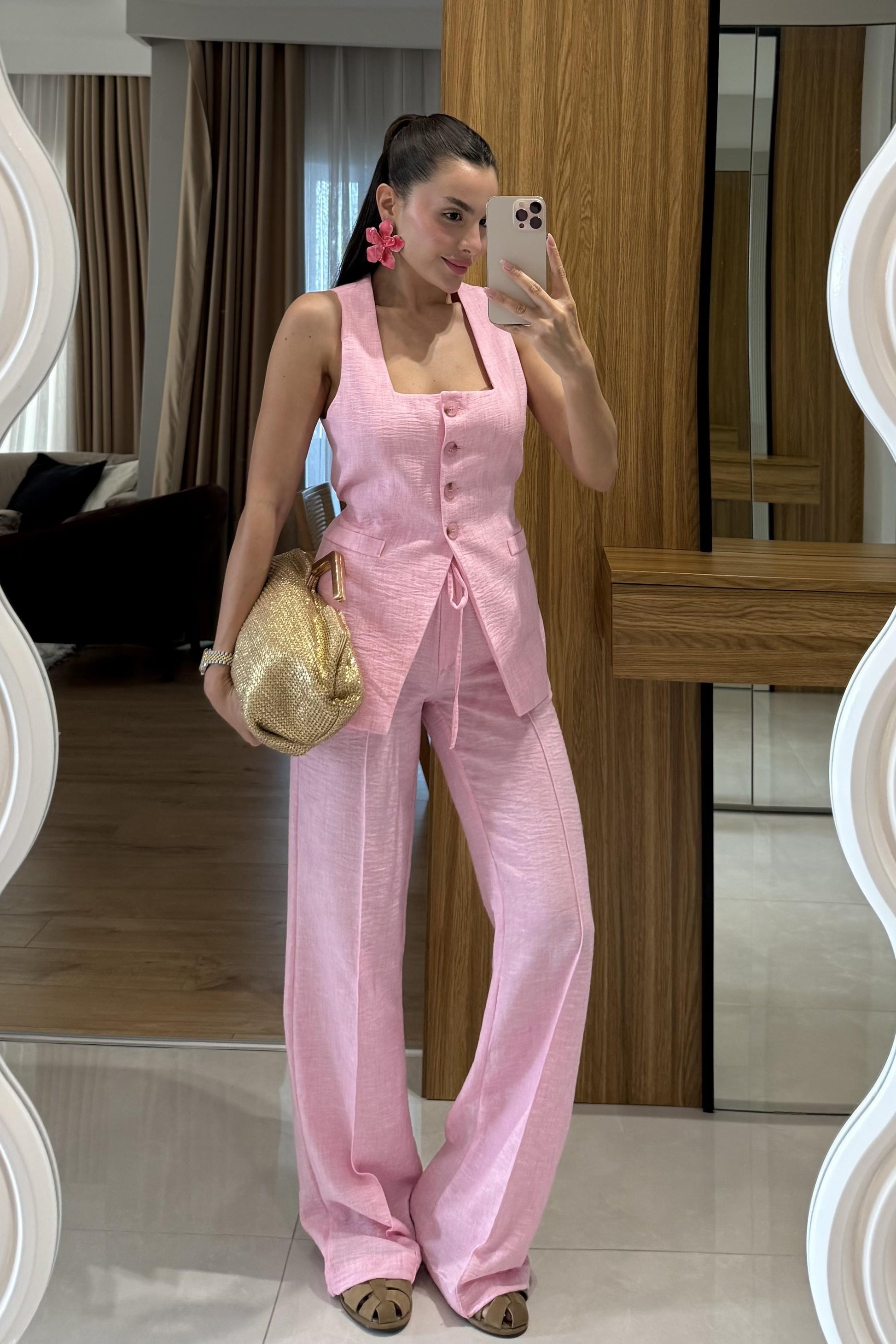 Elyor Pembe Yelekli Takım