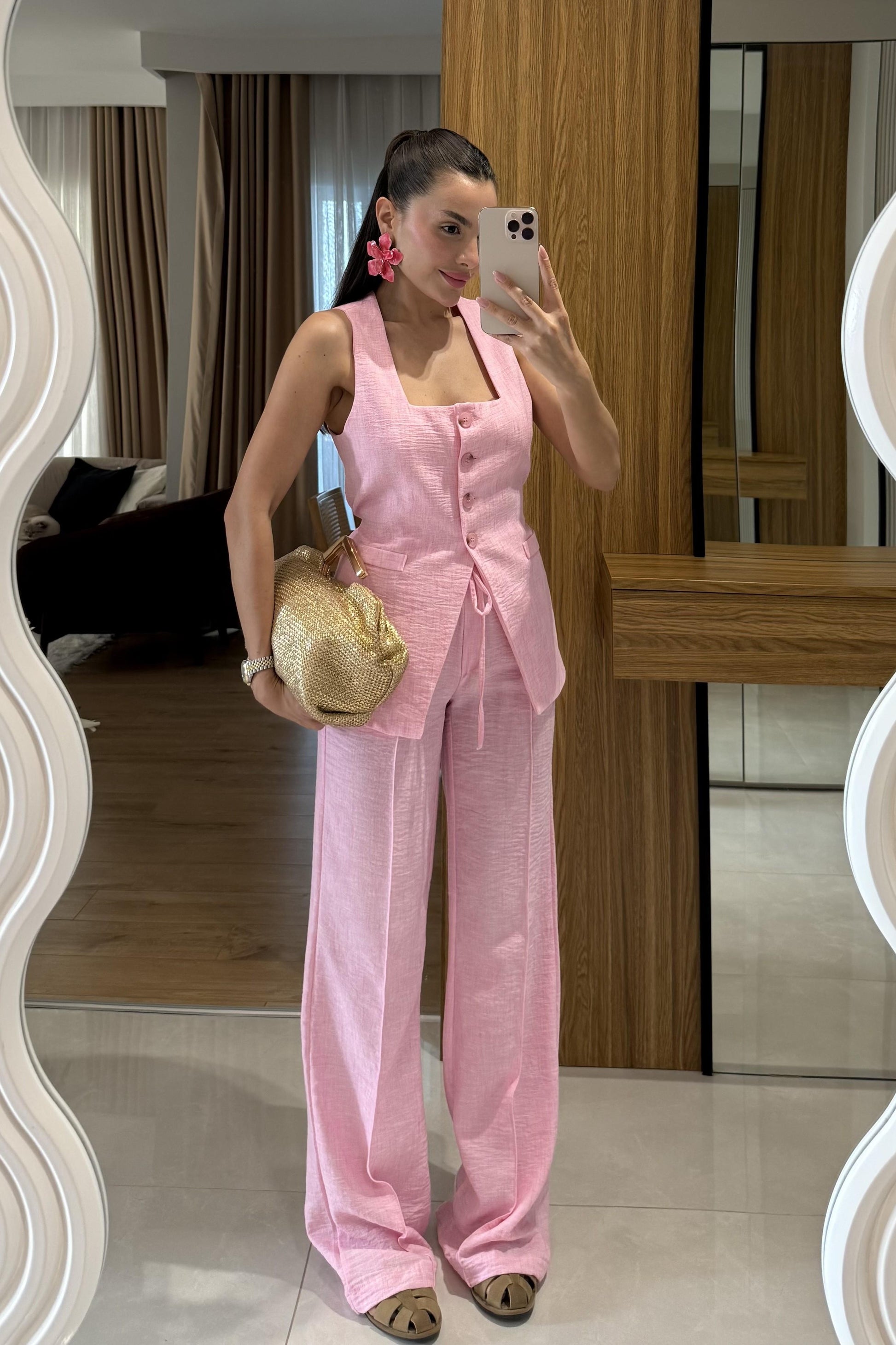 Elyor Pembe Yelekli Takım