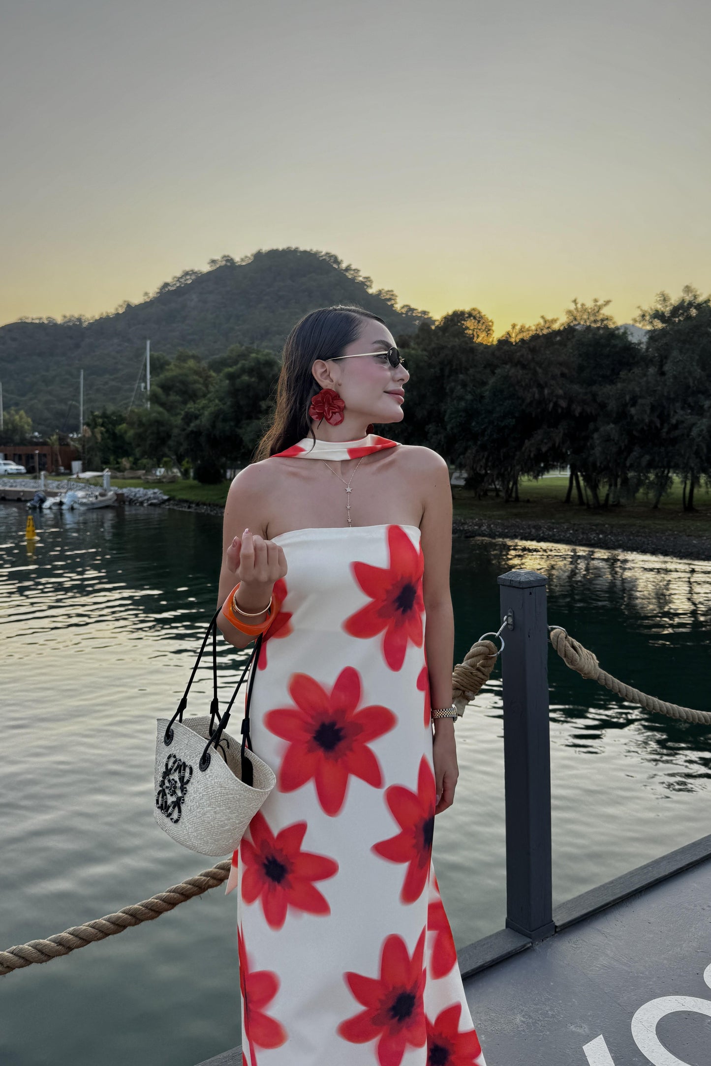 Emilset Çiçek Desen Tasarım Elbise