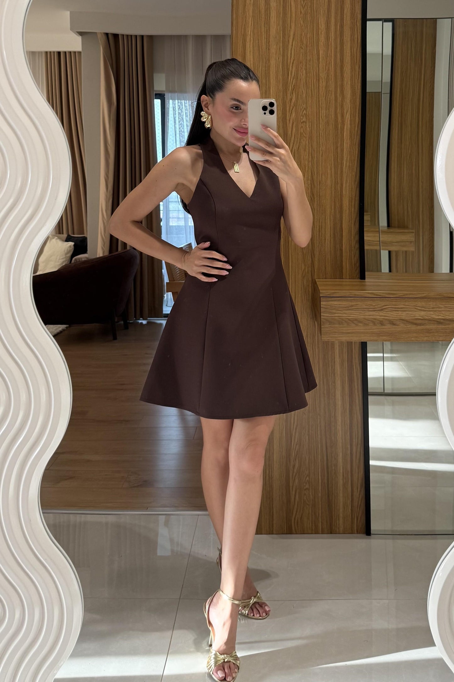 Farella Acı Kahve V Yaka Boyundan Bağlamalı Elbise