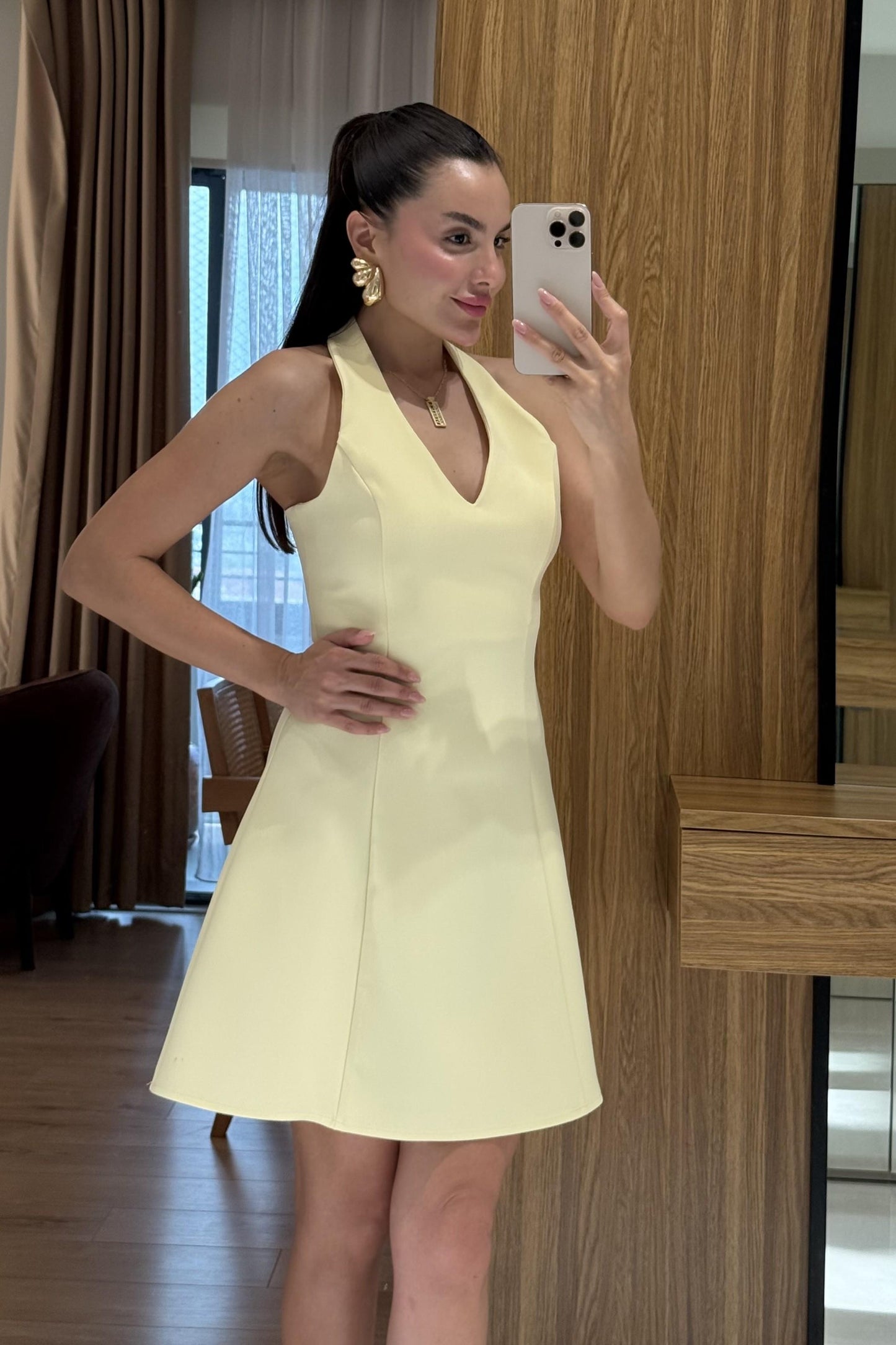 Farella Sarı V Yaka Boyundan Bağlamalı Elbise