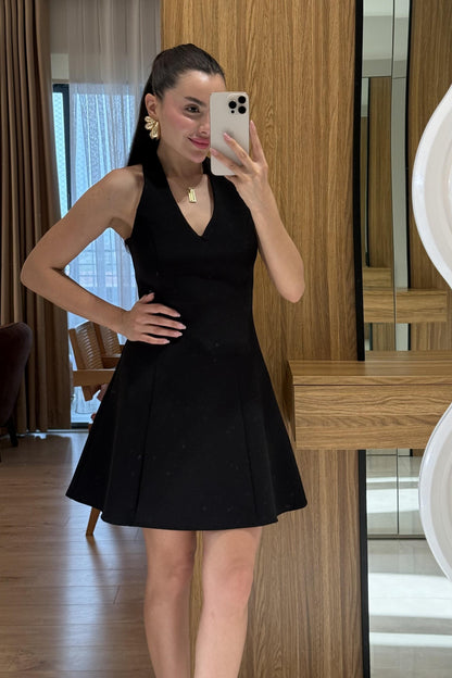 Farella Siyah V Yaka Boyundan Bağlamalı Elbise