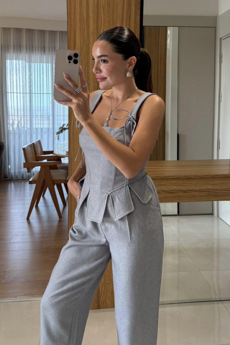 Fiora Gri Crop Pantolon Takım