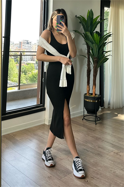 Fitilli yırtmaçlı kalem triko elbise