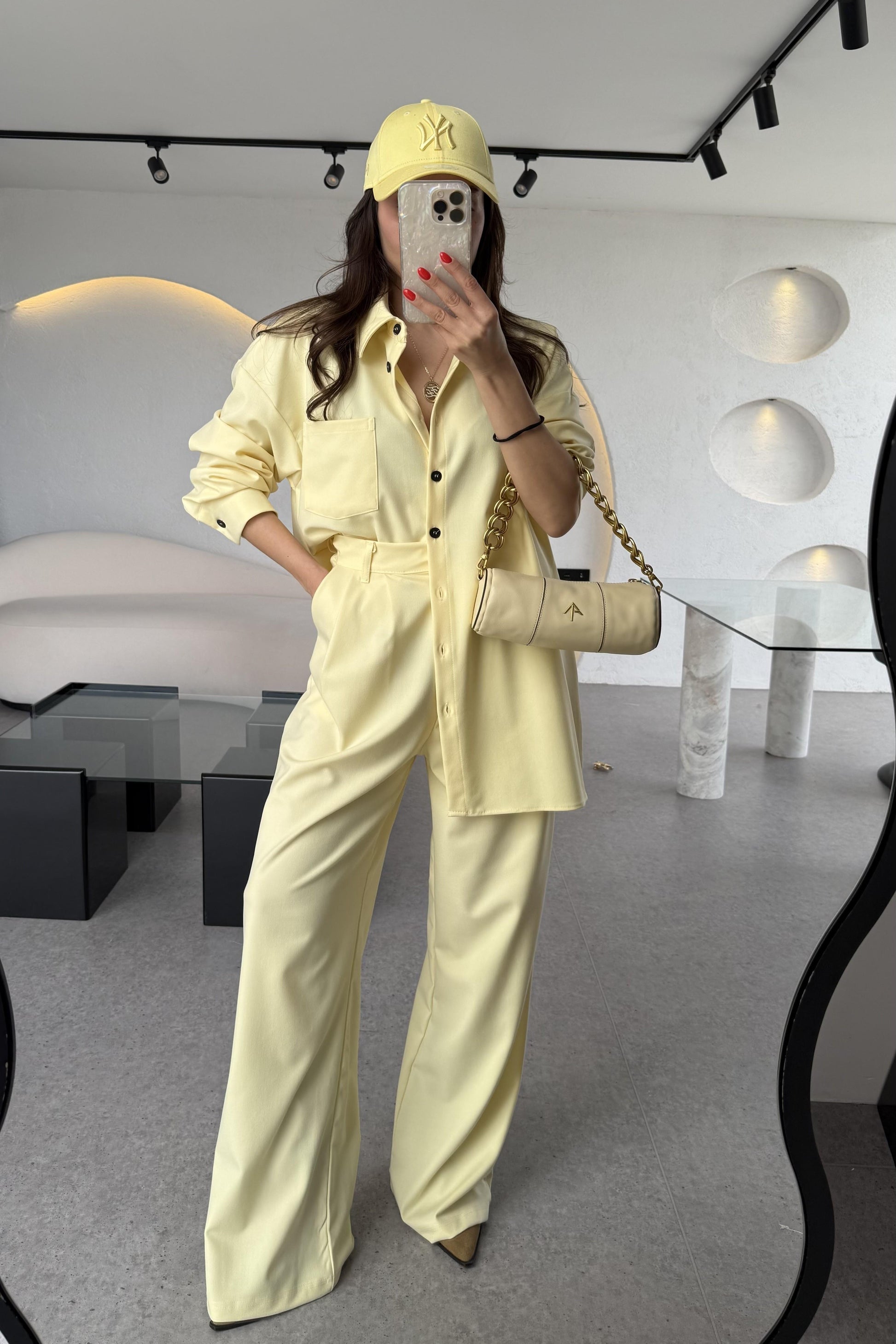 Fragile Sarı Gömlekli Takım