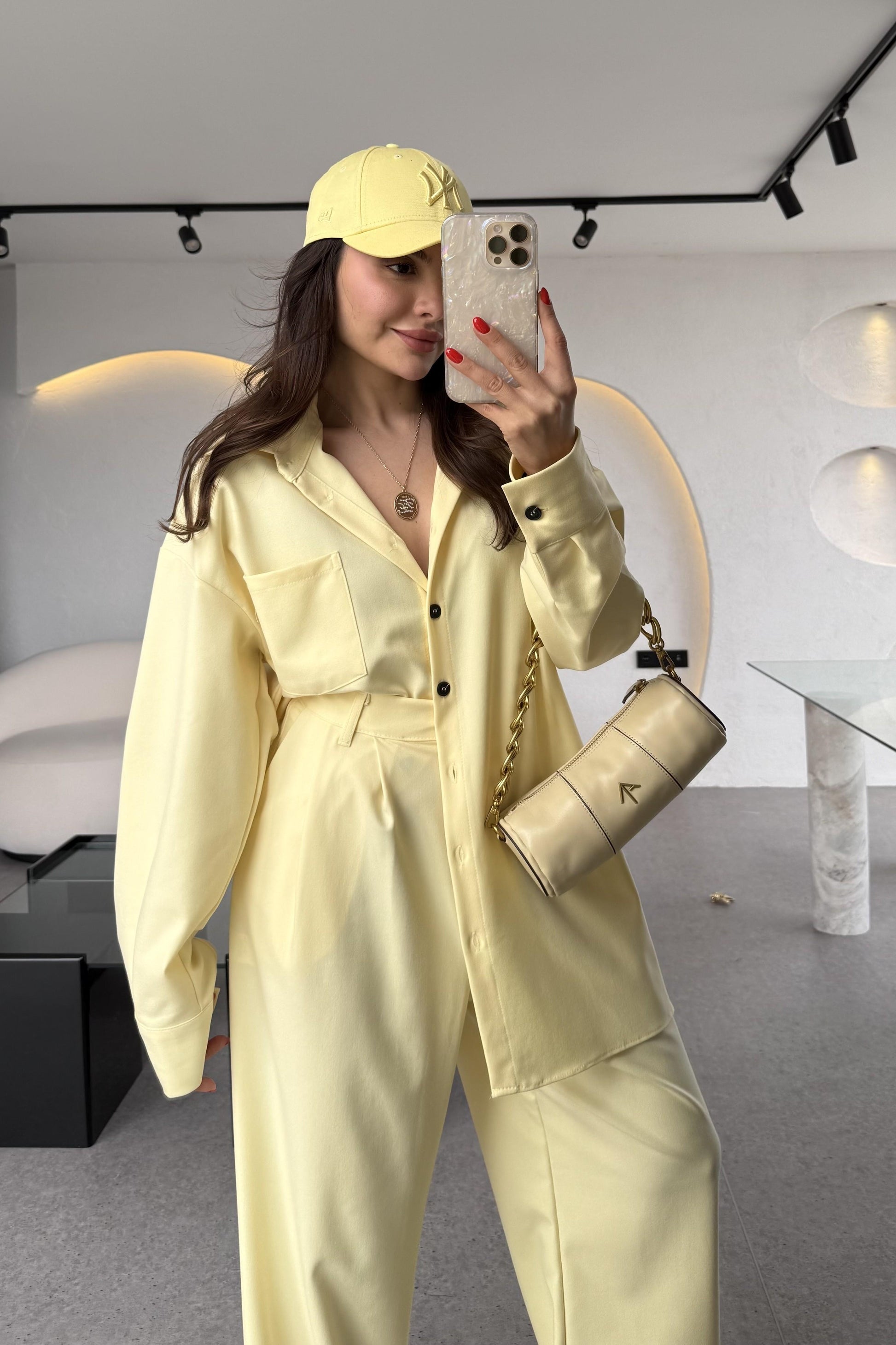 Fragile Sarı Gömlekli Takım