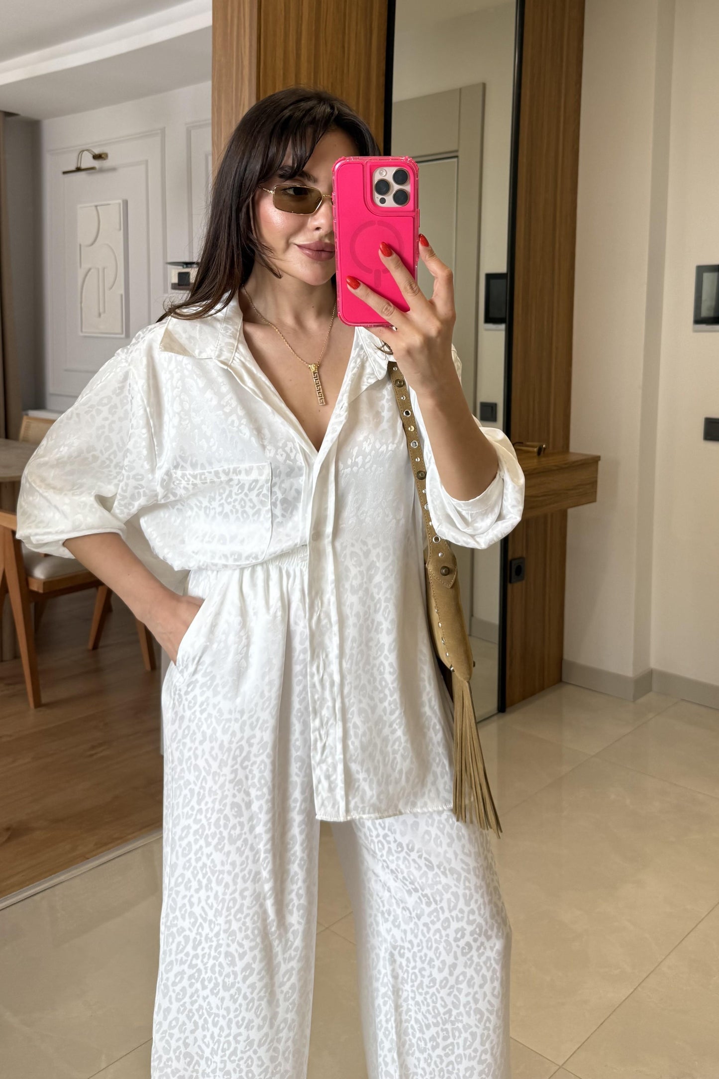 Galie Beyaz Saten Dokulu Takım