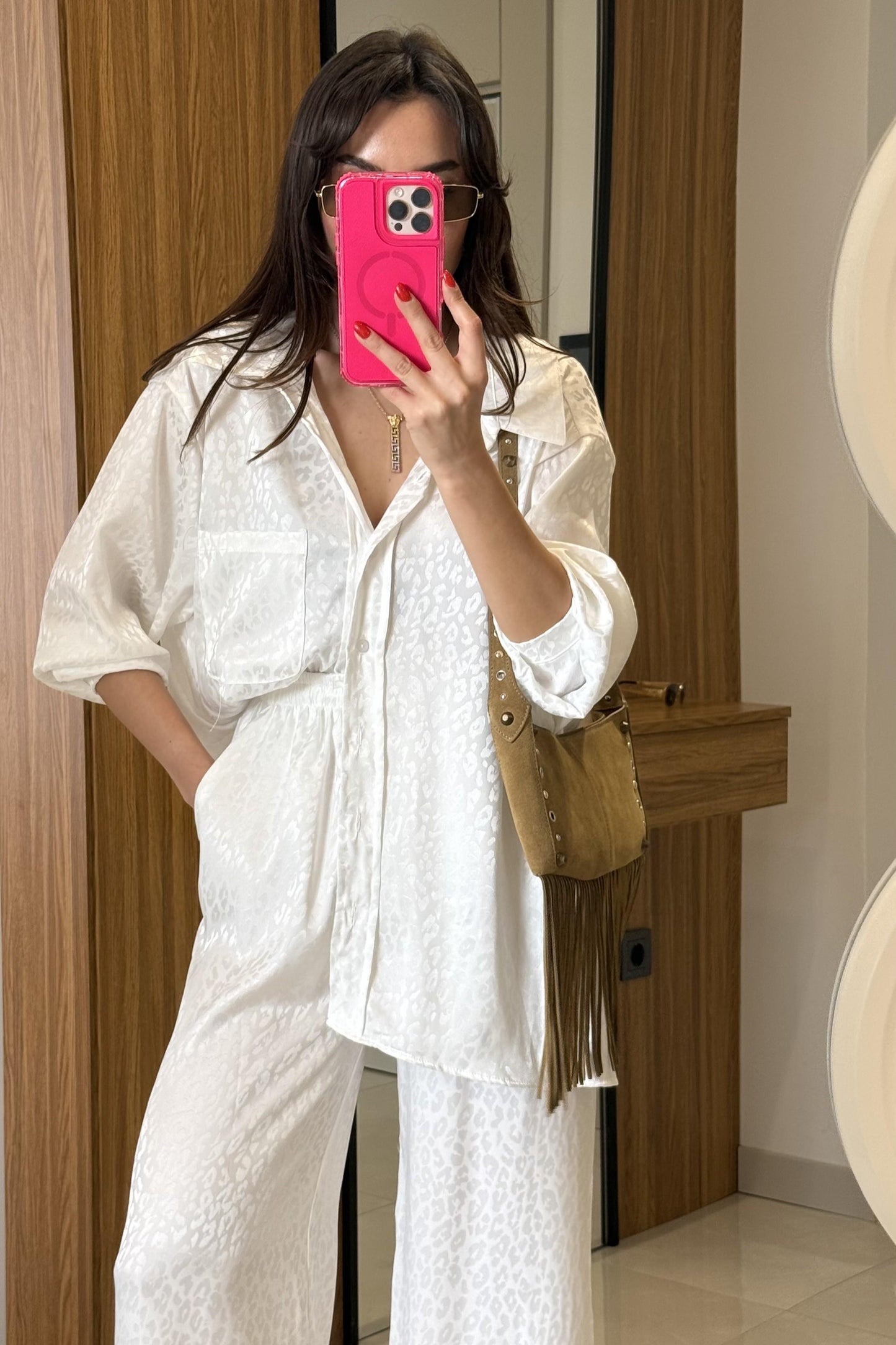 Galie Beyaz Saten Dokulu Takım