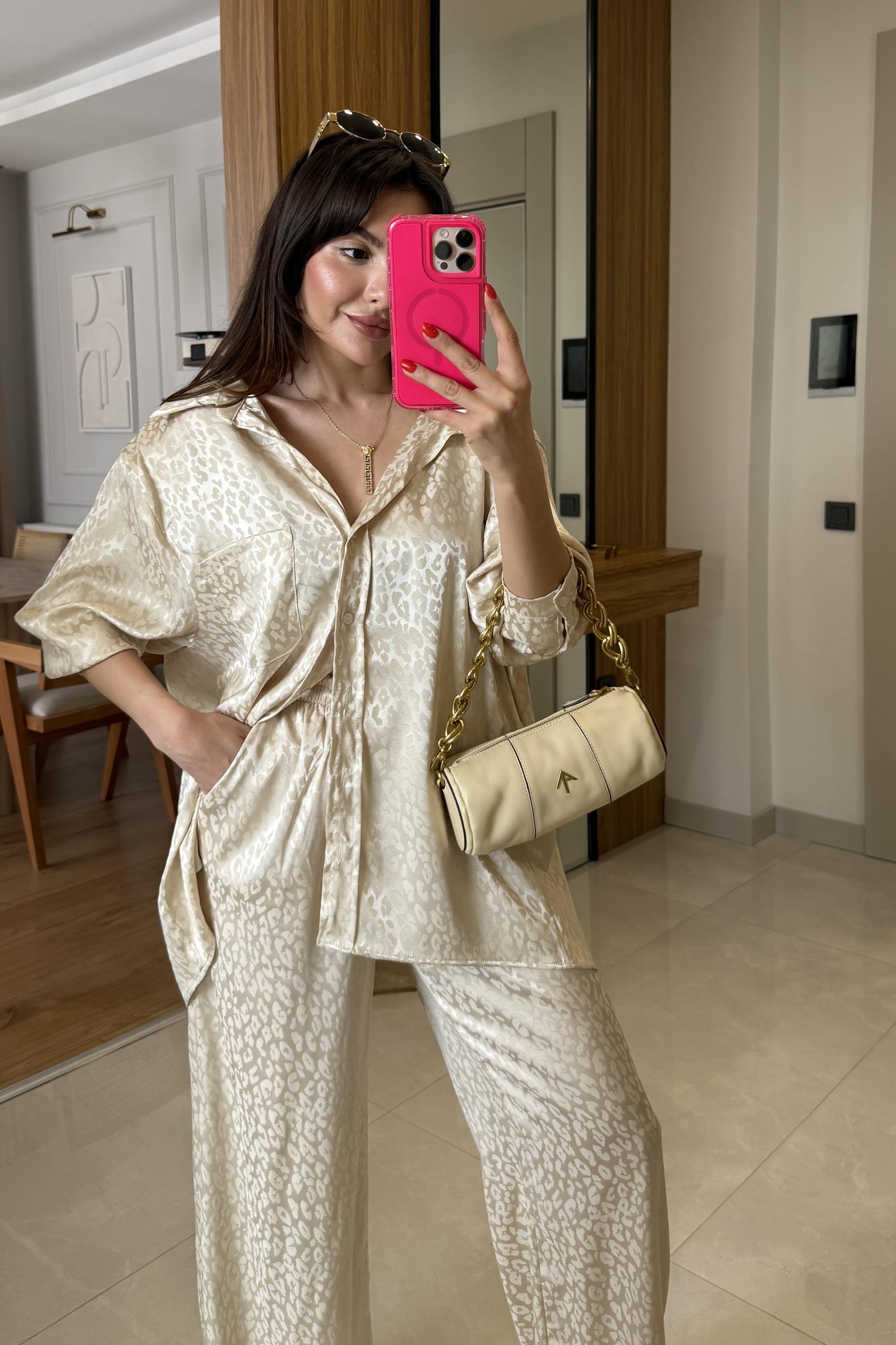 Galie Taş Saten Dokulu Takım