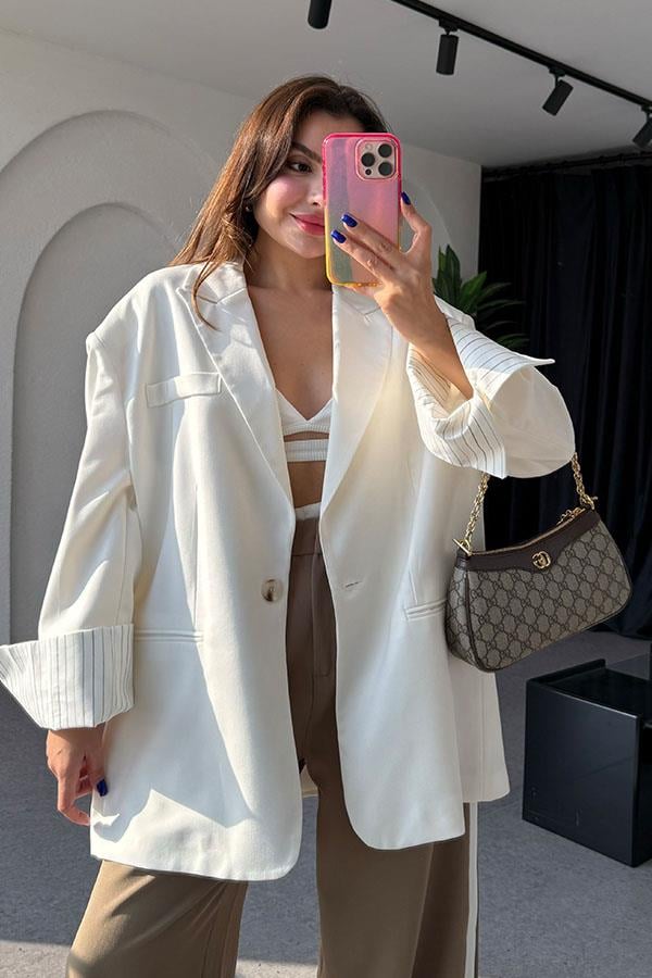 Ginevra Bilek Detaylı Oversize Beyaz Ceket