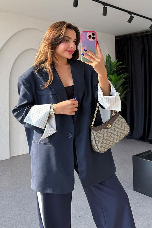 Ginevra Bilek Detaylı Oversize Lacivert Ceket