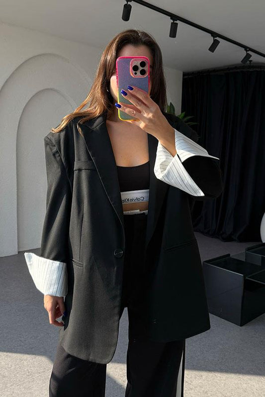Ginevra Bilek Detaylı Oversize Siyah Ceket
