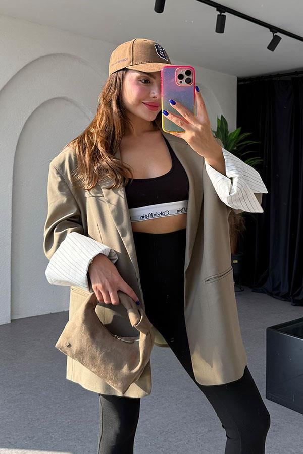 Ginevra Bilek Detaylı Oversize Vizon Ceket