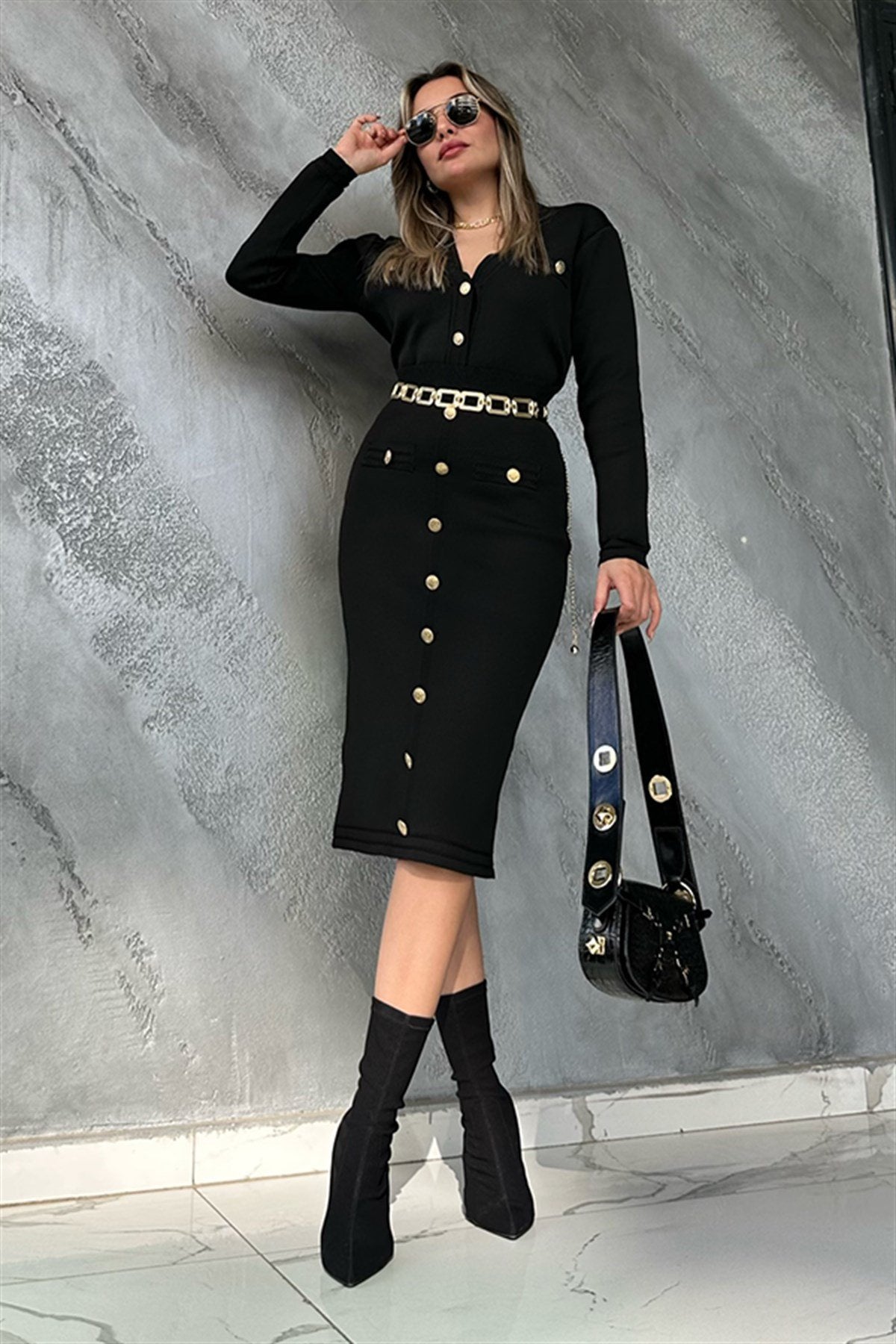 Gold düğme detaylı siyah ikili triko takım