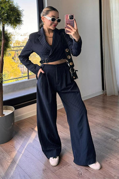 Goldıe Beli Aksesuarlı Çizgili Takım - Lacivert
