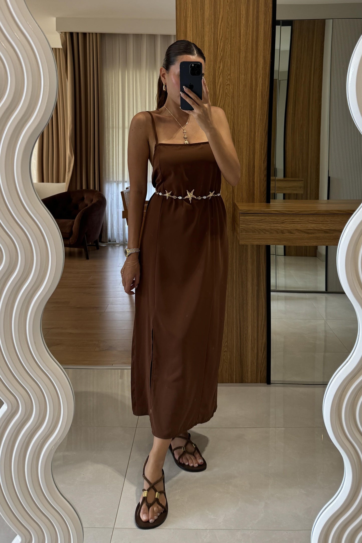 Gown Kahve Askılı Yırtmaçlı Elbise