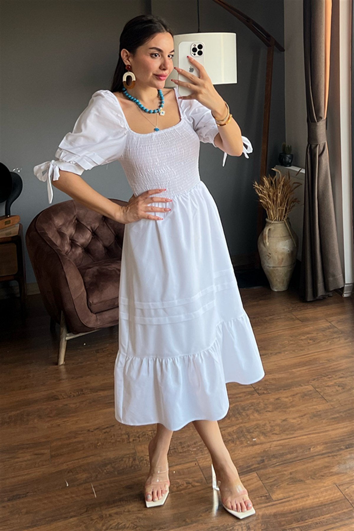 Grazia önü gipeli beyaz çan elbise