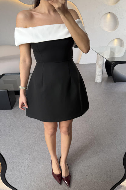 Harwey Kısa Madonna Yaka Elbise