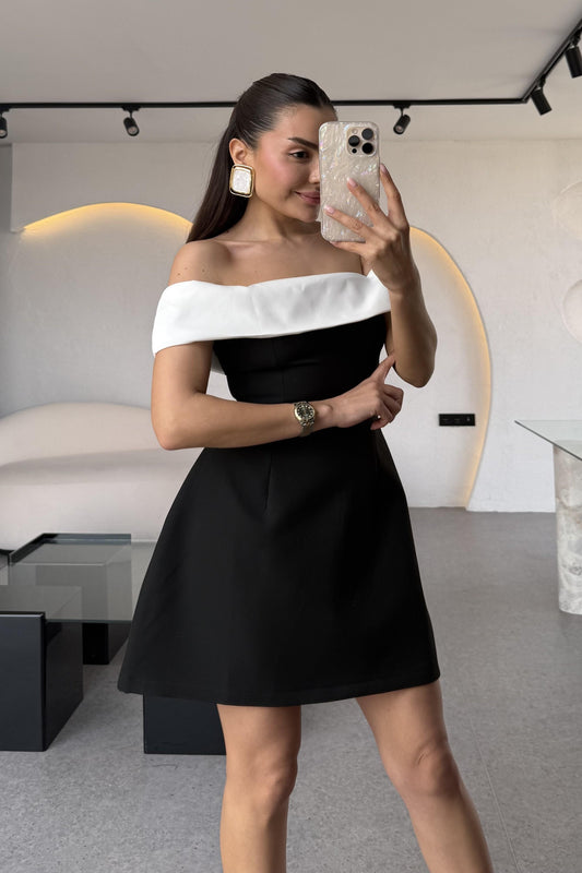 Harwey Kısa Madonna Yaka Elbise