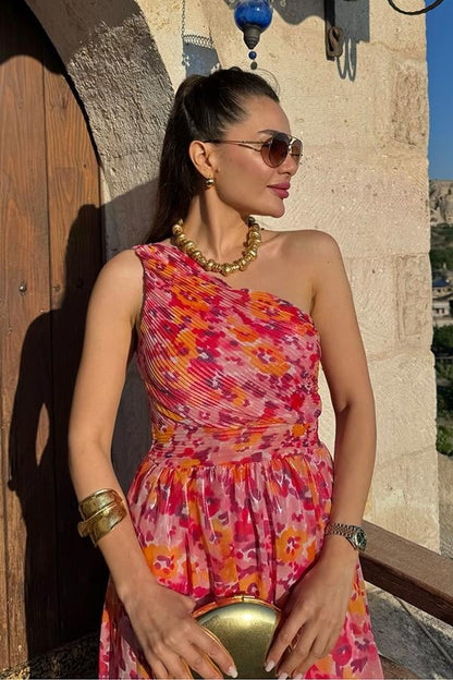 Hasharia Parlak Tek Omuz Fuşya Elbise