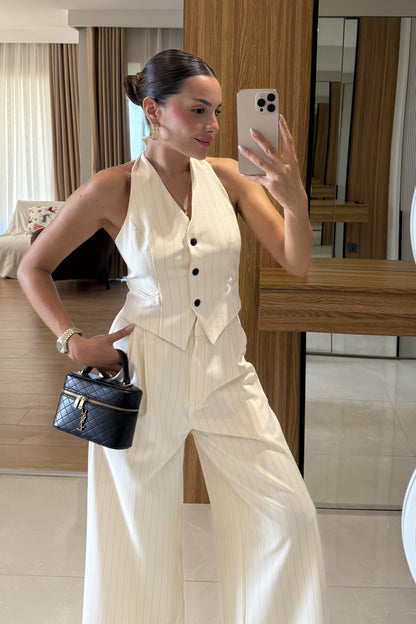 Hopy Sırt Dekolteli Çizgili Yelek Pantolon Takım