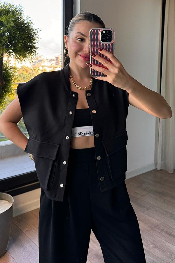 Jane Vatka Detaylı Siyah Yelek