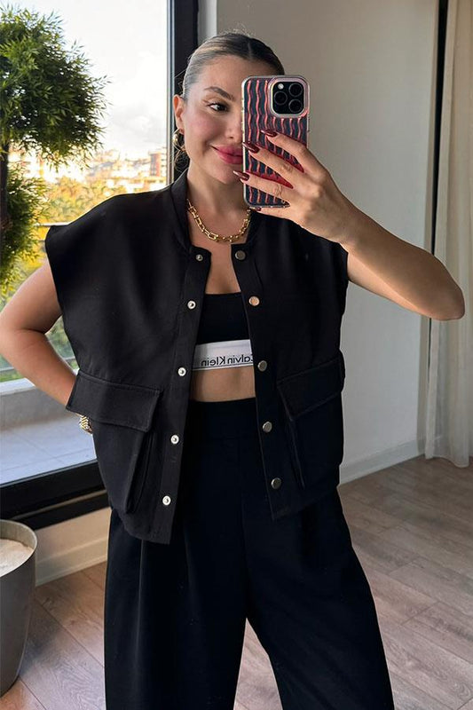 Jane Vatka Detaylı Siyah Yelek