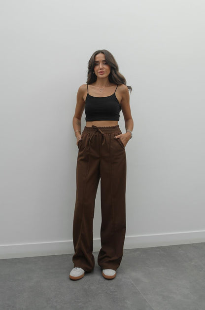 KAHVERENGI BELI LASTIKLI ÖNÜ DIKIŞLI PANTOLON