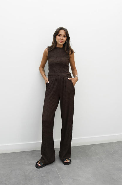 KAHVERENGI DOKULU BLUZ PANTOLON TAKIM