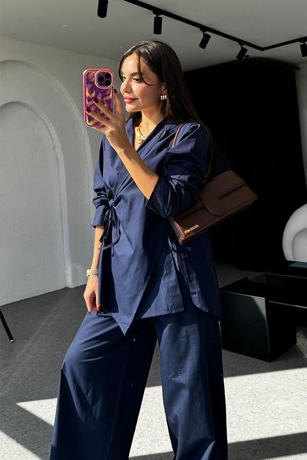 Kennedy Marka Model Lacivert Bağlamalı Takım