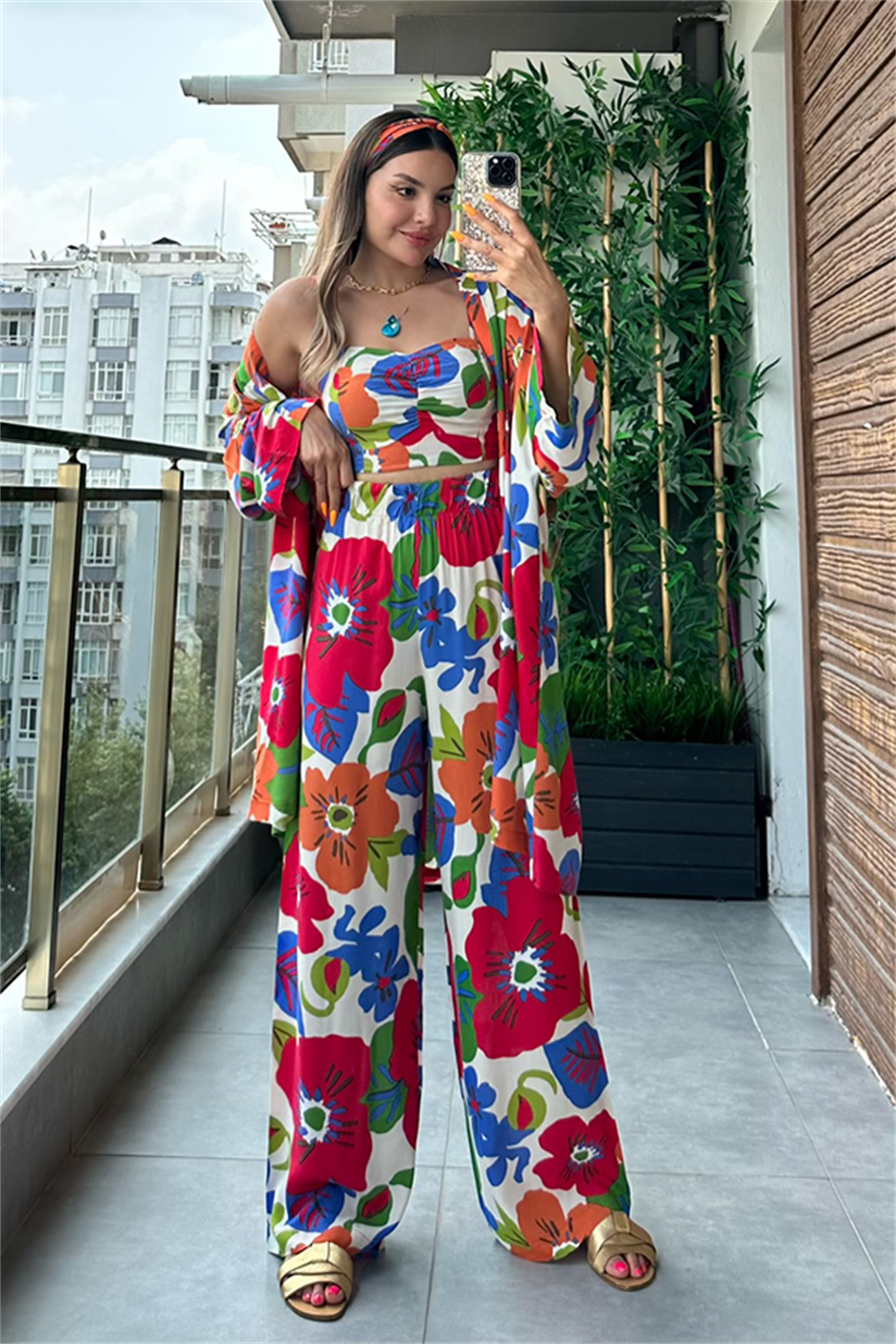 Kenneth kırmızı ağırlıklı çiçekli kimonolu takım