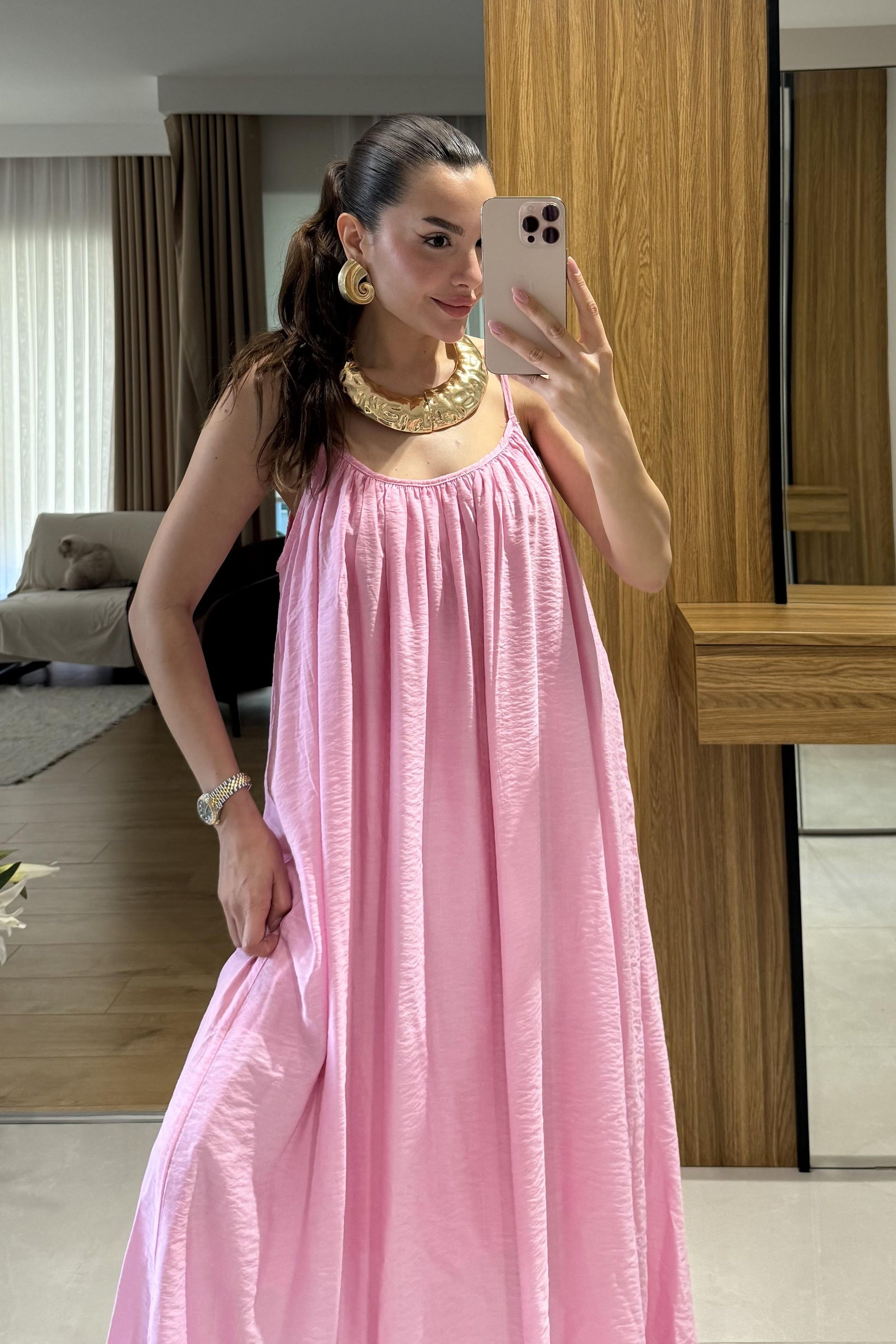 Klenke Pembe Bol Kesimli Salaş Dökümlü Maxi Elbise