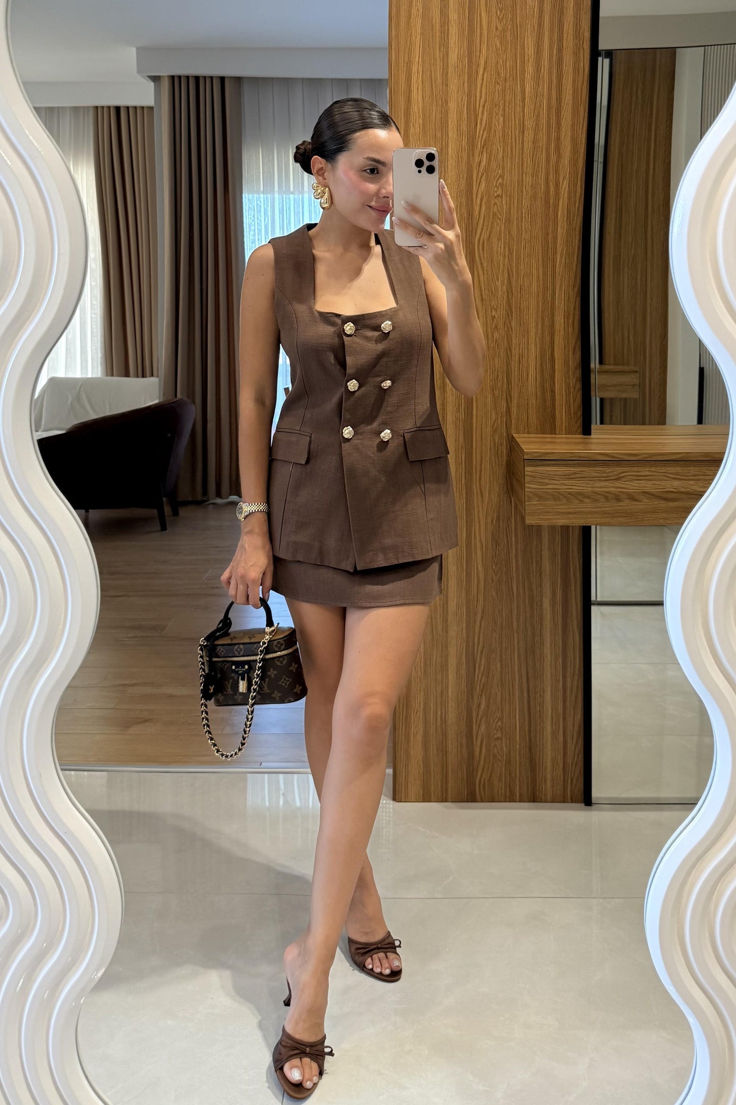 Kokia Kahve Gold Düğmeli Yelek Etek Takım