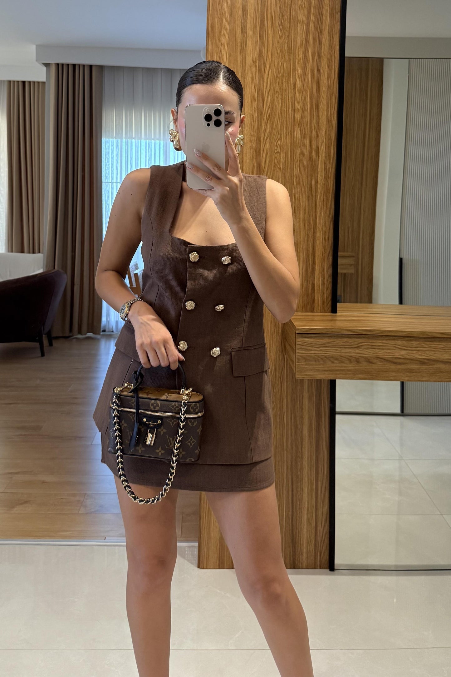 Kokia Kahve Gold Düğmeli Yelek Etek Takım