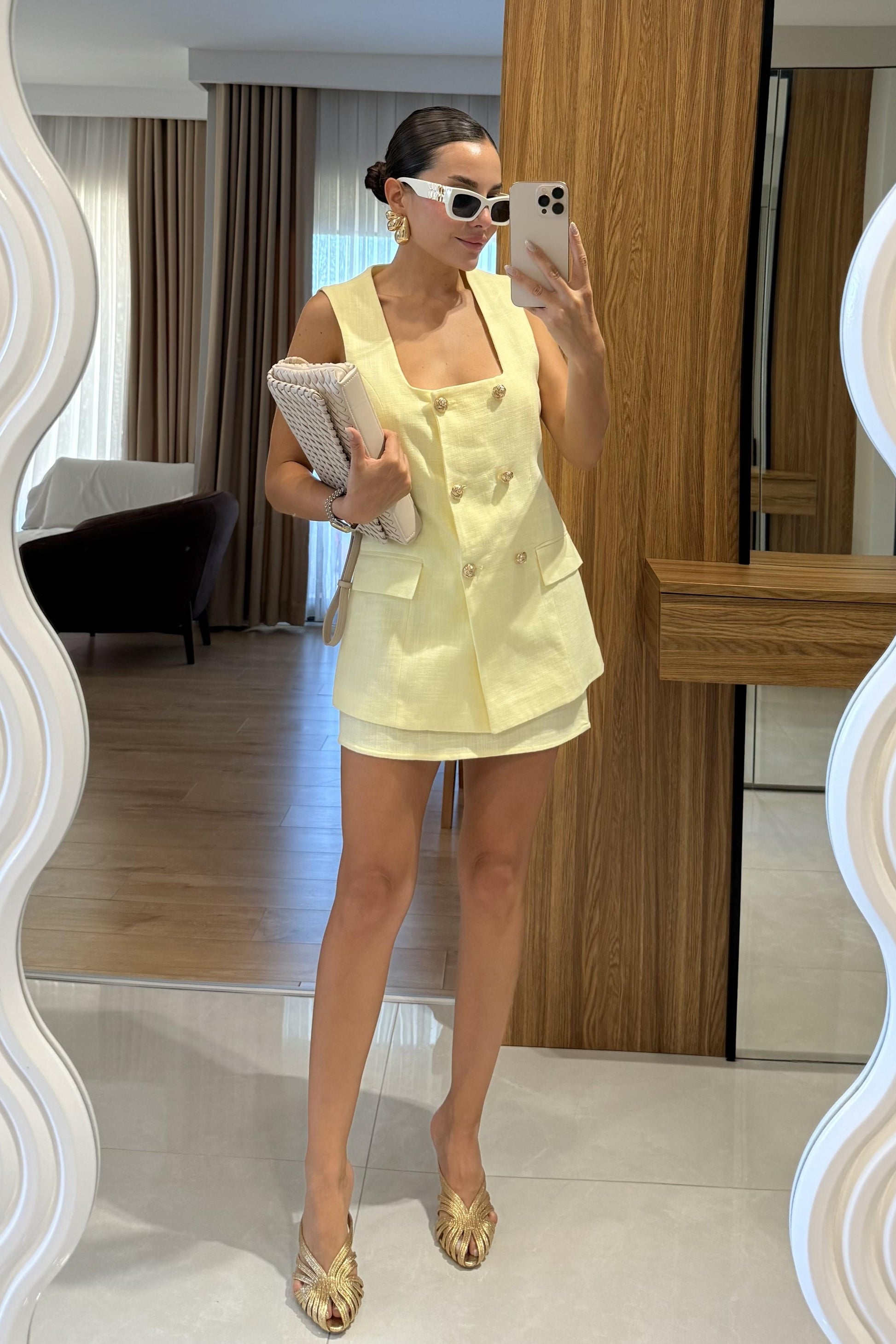 Kokia Sarı Gold Düğmeli Yelek Etek Takım