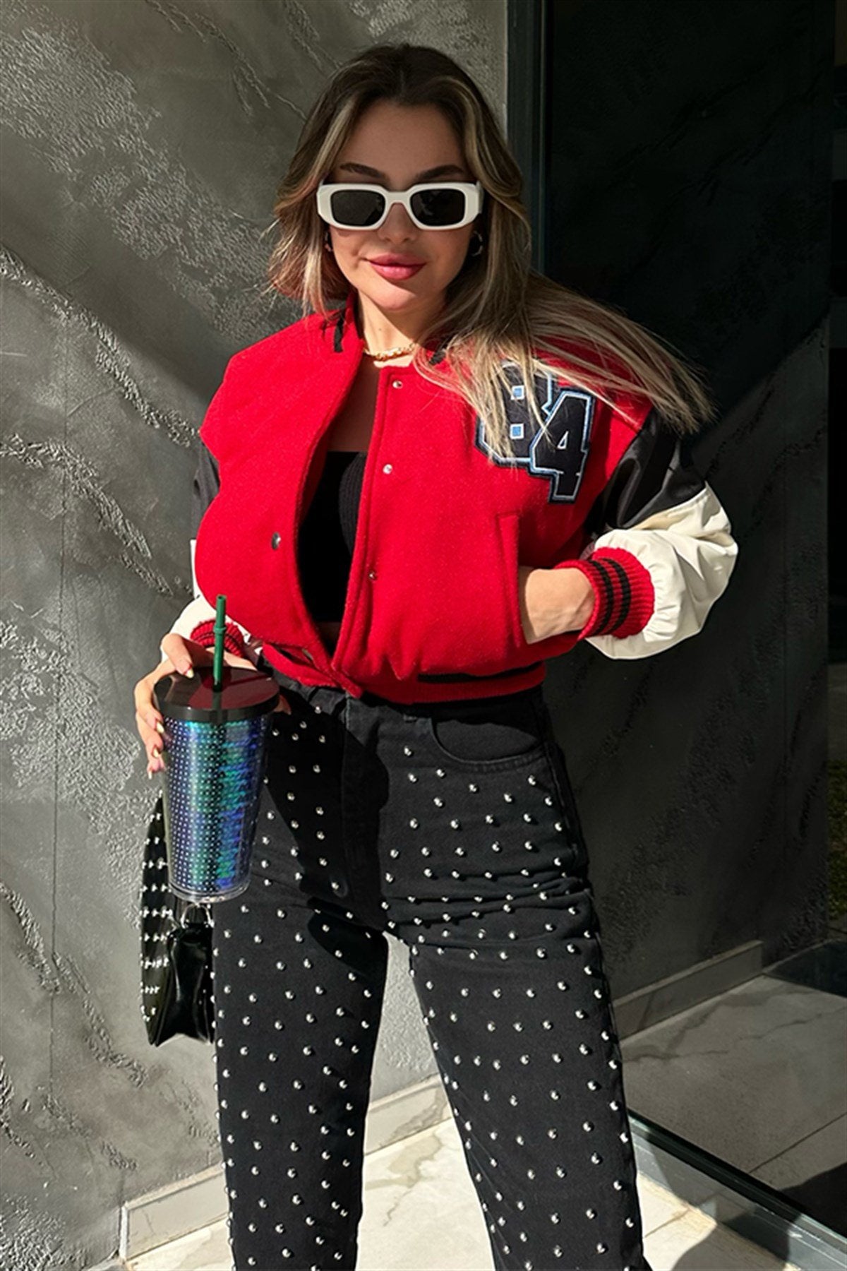 Kolları deri kırmızı bomber ceket