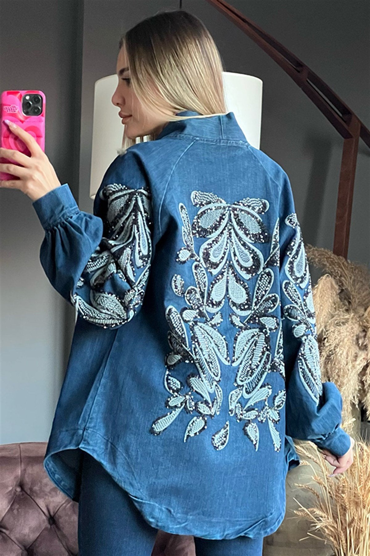 Kolları pullu tasarım kot ceket