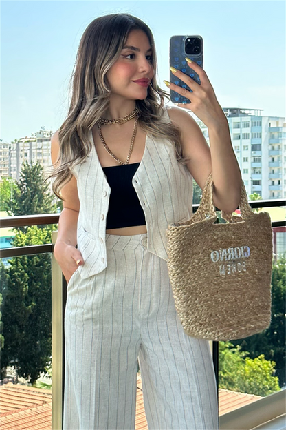 Krem çizgili yelekli keten takım
