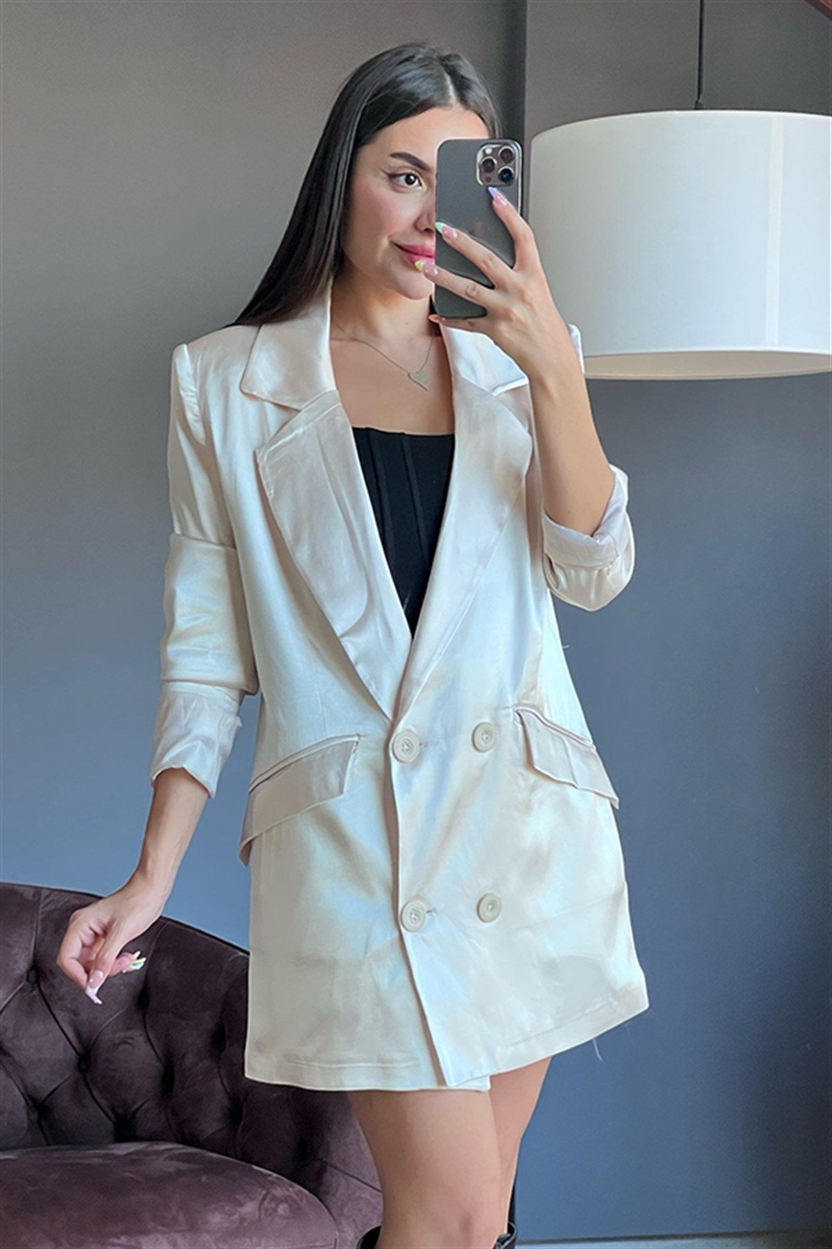 Krem vatkalı saten blazer ceket