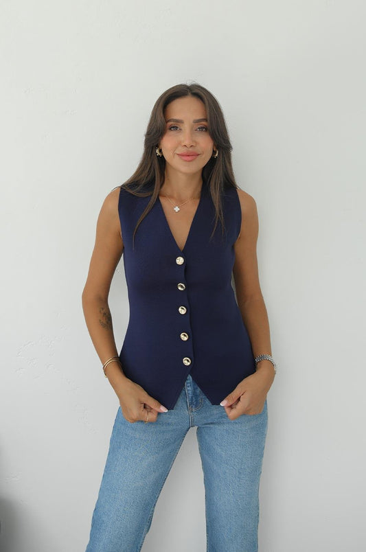 LACIVERT BEŞ DÜĞMELI ÇELIK ÖRME YELEK