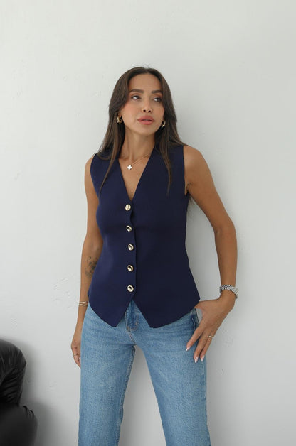 LACIVERT BEŞ DÜĞMELI ÇELIK ÖRME YELEK